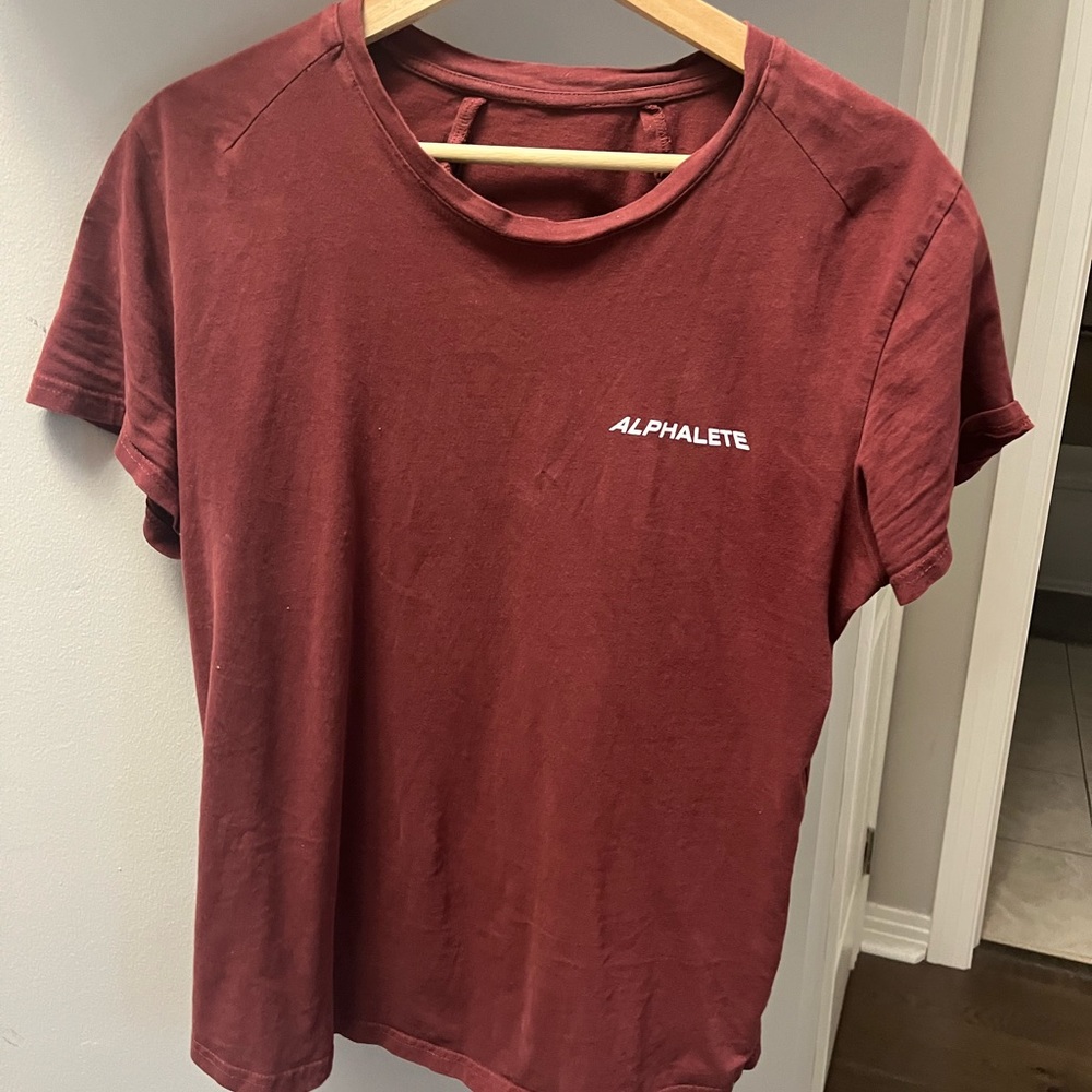 Alphalete rhapsody T-shirt